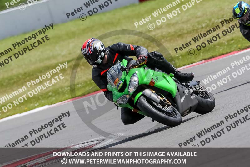 donington no limits trackday;donington park photographs;donington trackday photographs;no limits trackdays;peter wileman photography;trackday digital images;trackday photos